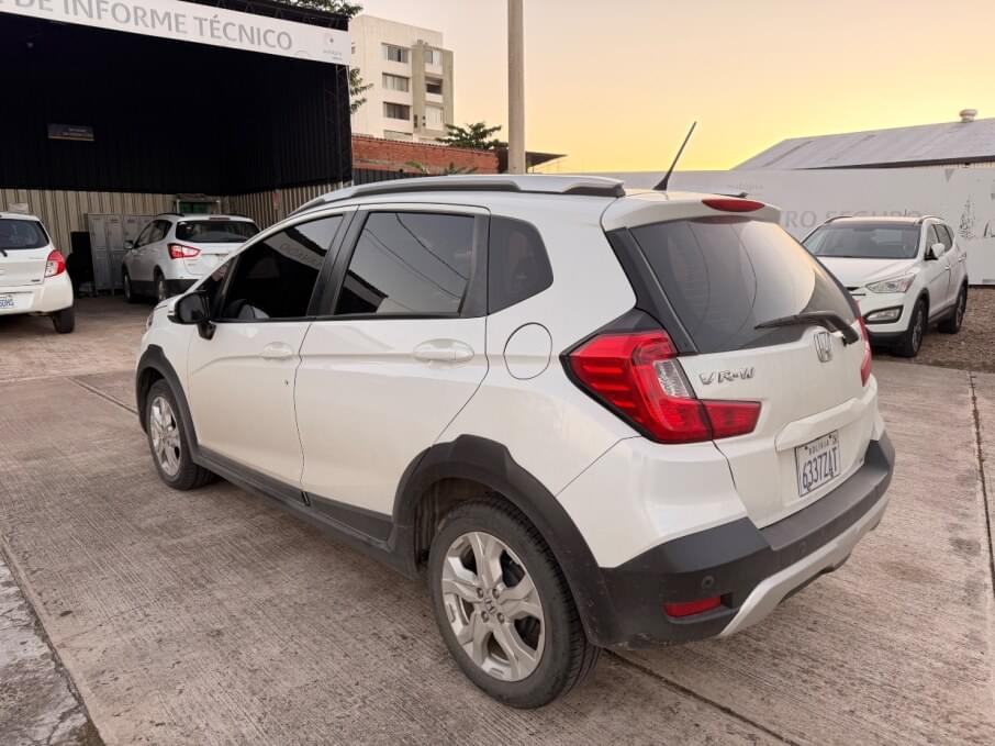 HONDA WR-V 2022 32.454 Kms.