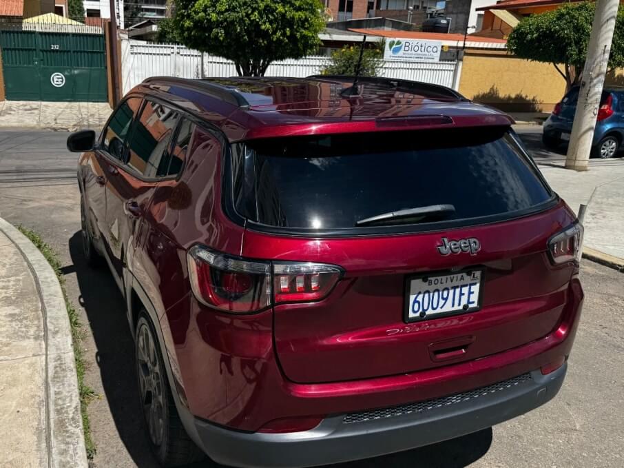 JEEP COMPASS 2021 60.000 Kms.