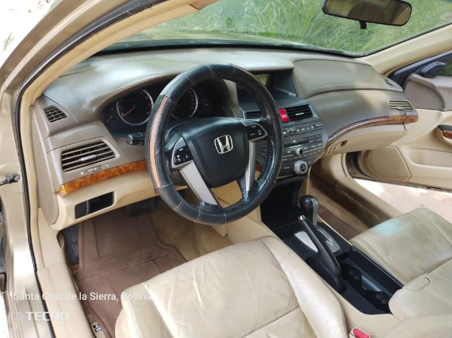 HONDA ACCORD 2008 49.150 Kms.