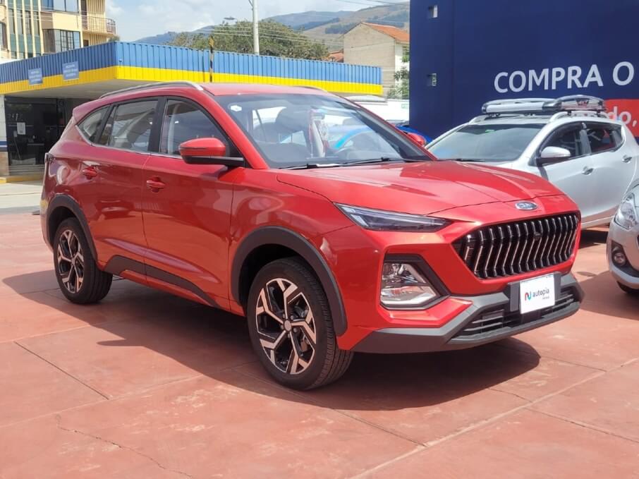 JAC JS8 2025 2.400 Kms.