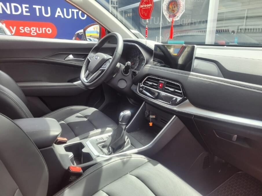 JAC JS8 2025 2.400 Kms.