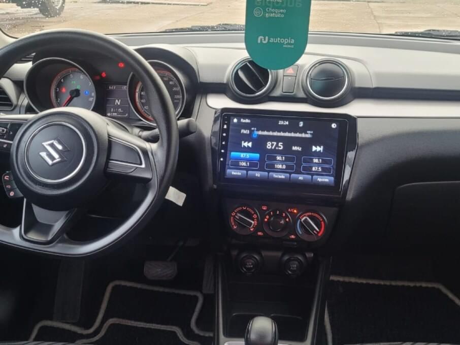 SUZUKI SWIFT 2024 31.000 Kms.