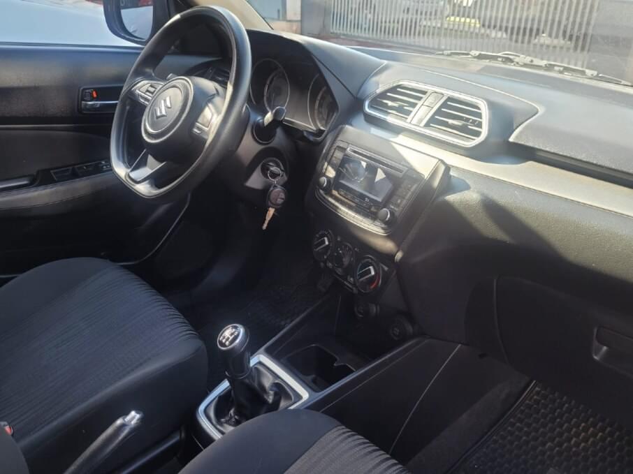 SUZUKI SWIFT DZIRE 2020 74.700 Kms.