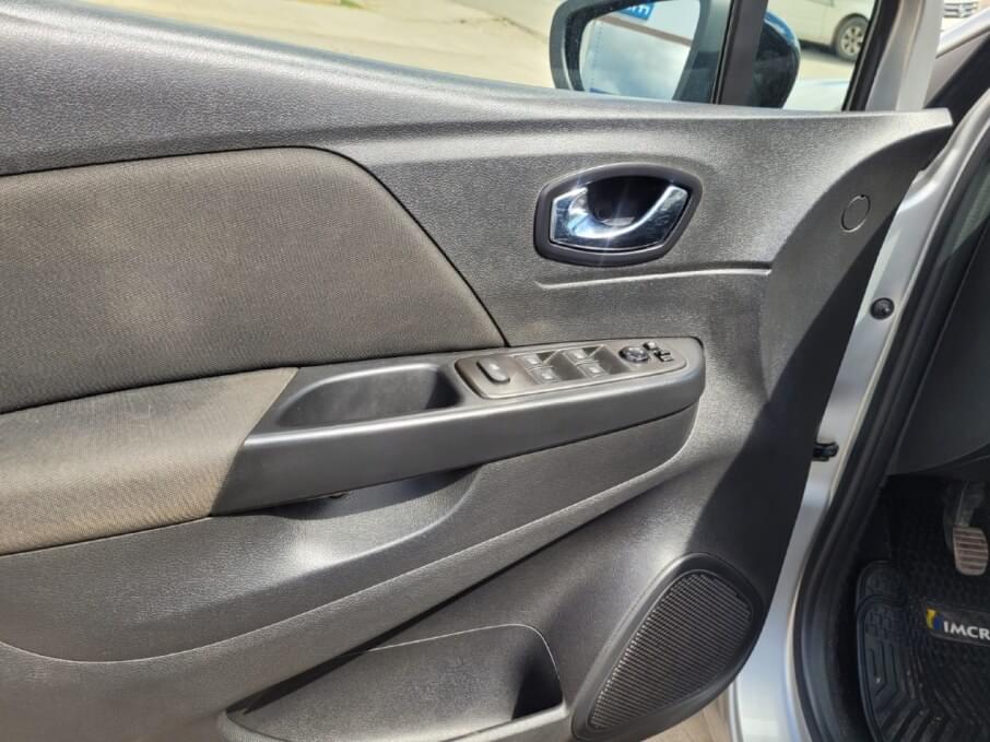 RENAULT CAPTUR 2020 89.500 Kms.