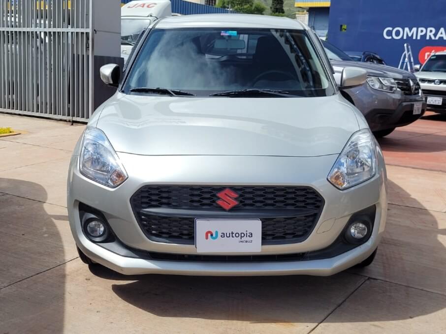 SUZUKI SWIFT 2025 7.341 Kms.