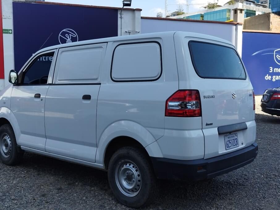 SUZUKI APV 2023 10.000 Kms.