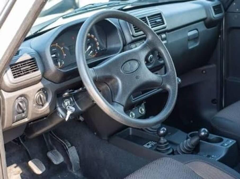 LADA NIVA 2018 100 Kms.