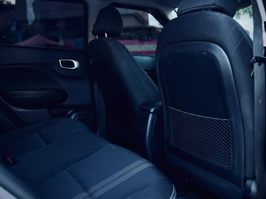 HYUNDAI VENUE 2023 23.000 Kms.