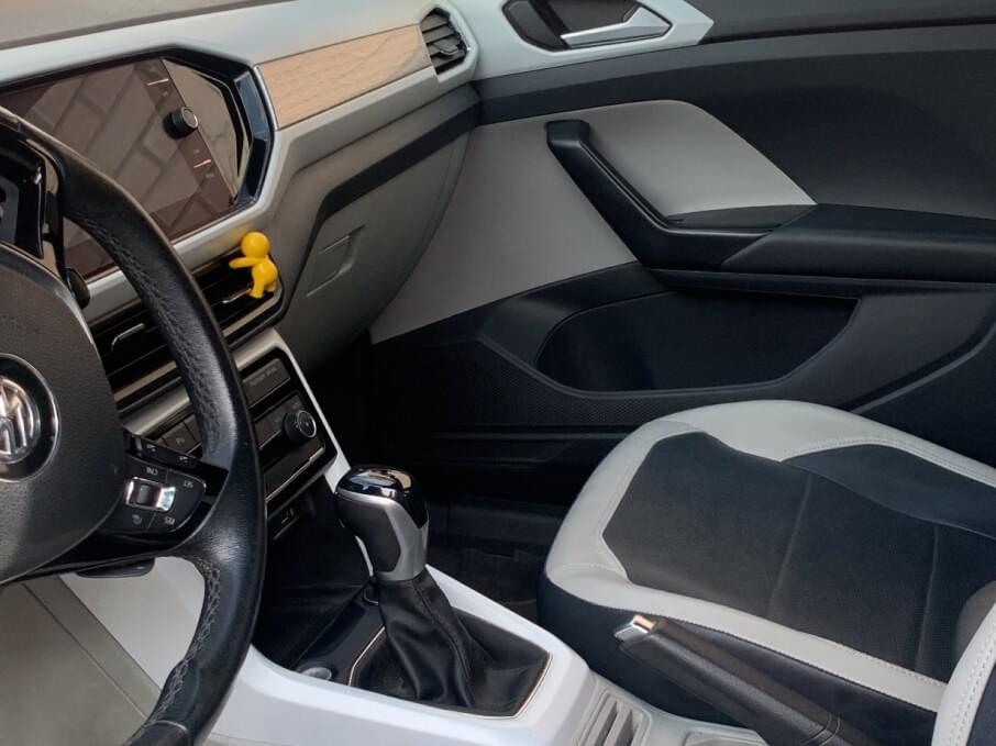 VOLKSWAGEN T-CROSS 2021 35.000 Kms.