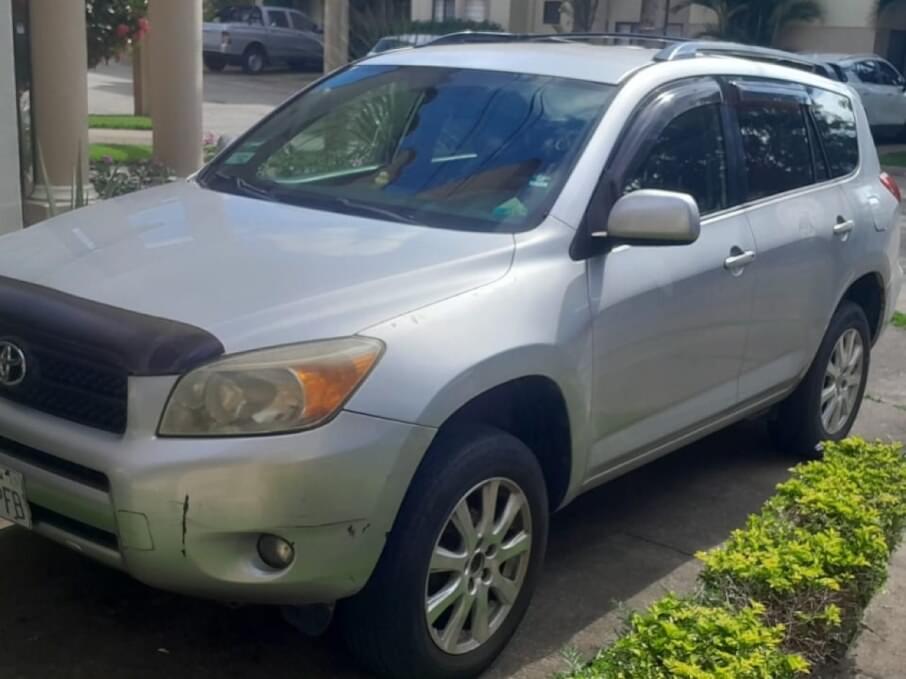 TOYOTA RAV4 2007 185.358 Kms.