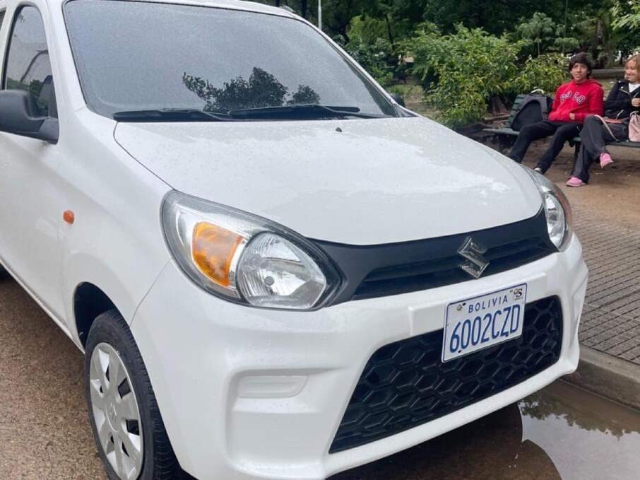 SUZUKI ALTO 2023 39.000 Kms.