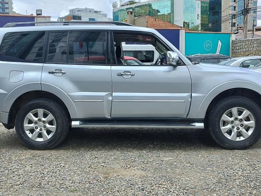 MITSUBISHI MONTERO 2016 53.511 Kms.