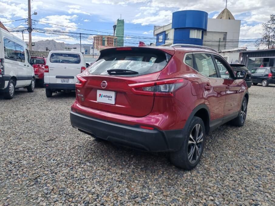 NISSAN QASHQAI 2017 64.253 Kms.
