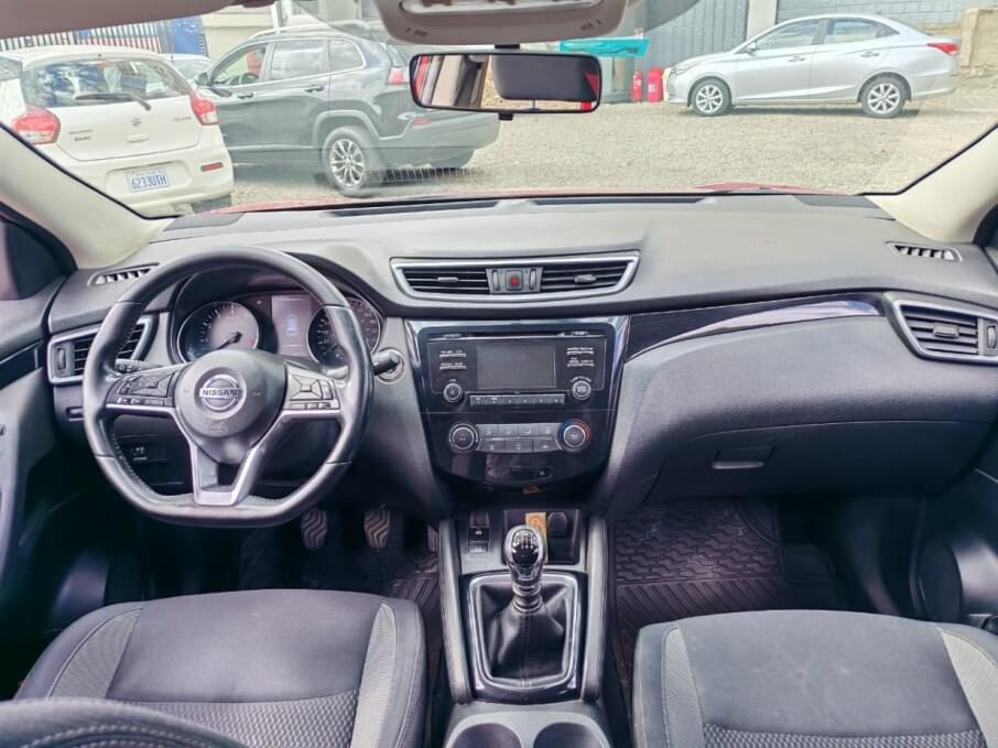 NISSAN QASHQAI 2017 64.253 Kms.