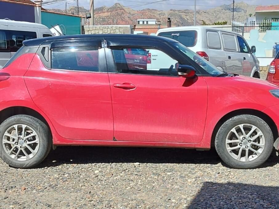 SUZUKI SWIFT 2022 39.285 Kms.