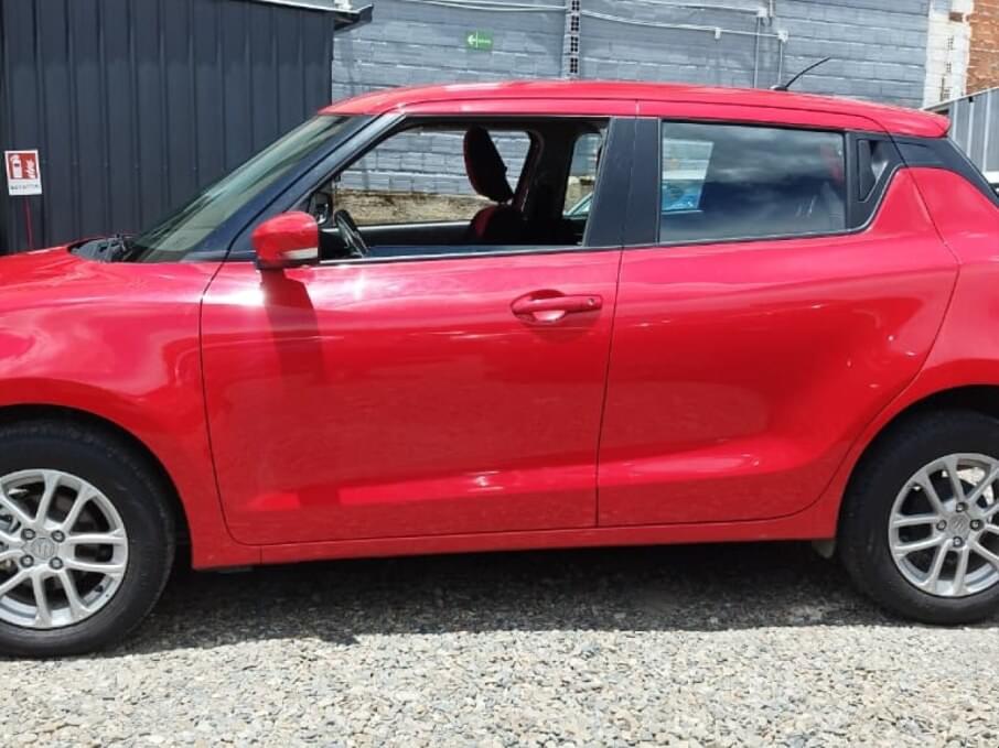 SUZUKI SWIFT 2023 16.368 Kms.