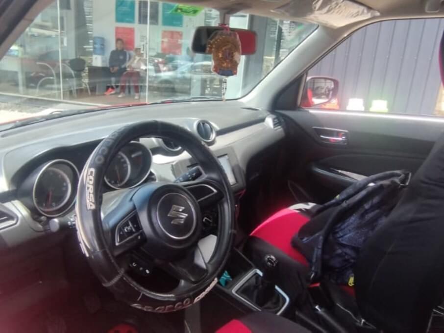 SUZUKI SWIFT 2023 16.368 Kms.