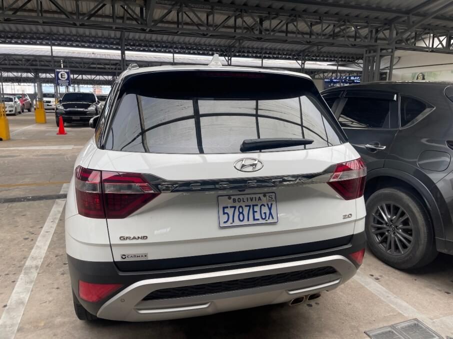 HYUNDAI CRETA 2023 12.000 Kms.