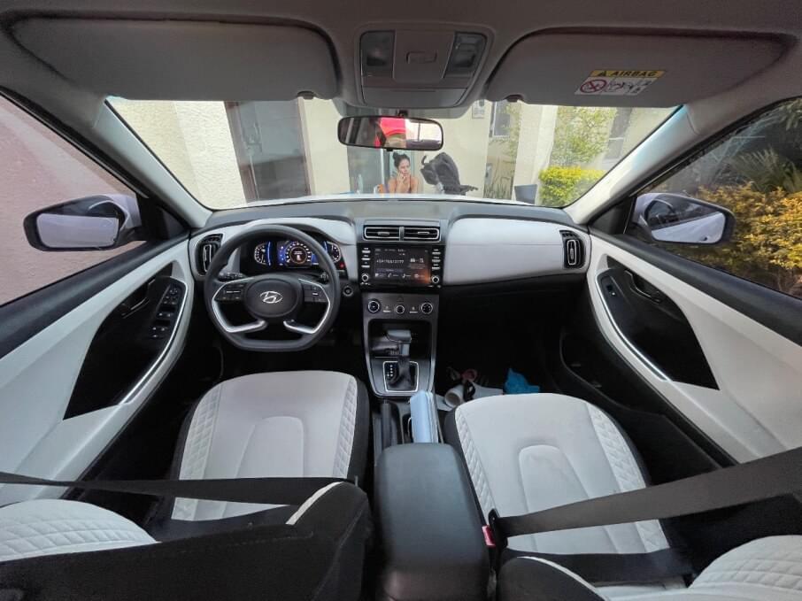 HYUNDAI CRETA 2023 12.000 Kms.