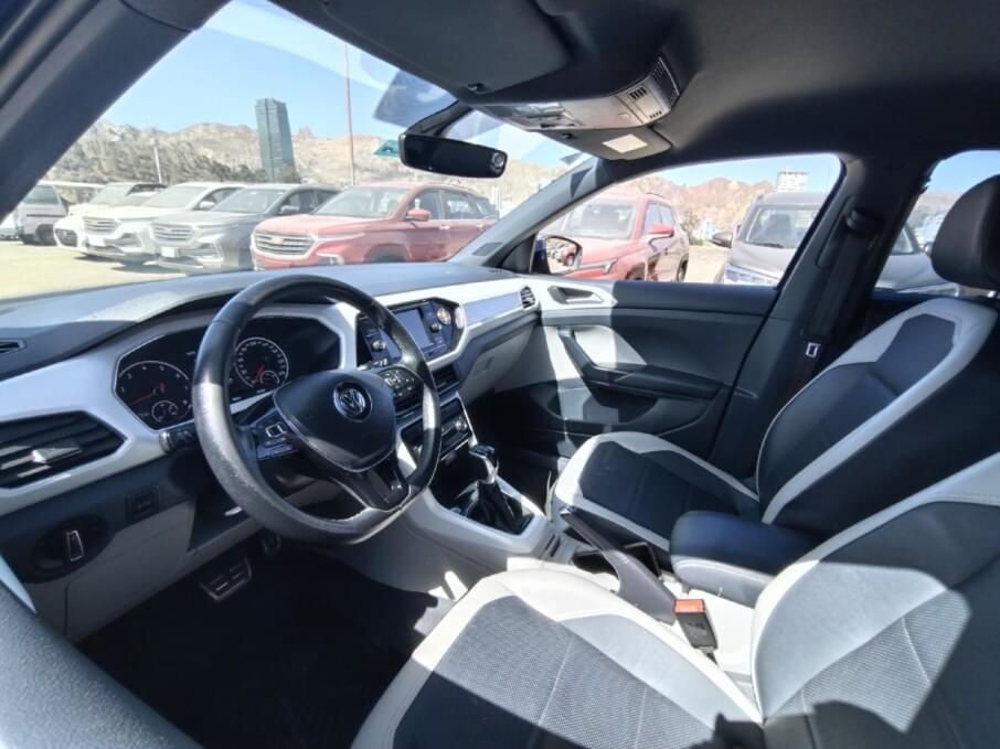 VOLKSWAGEN T-CROSS 2021 30.979 Kms.
