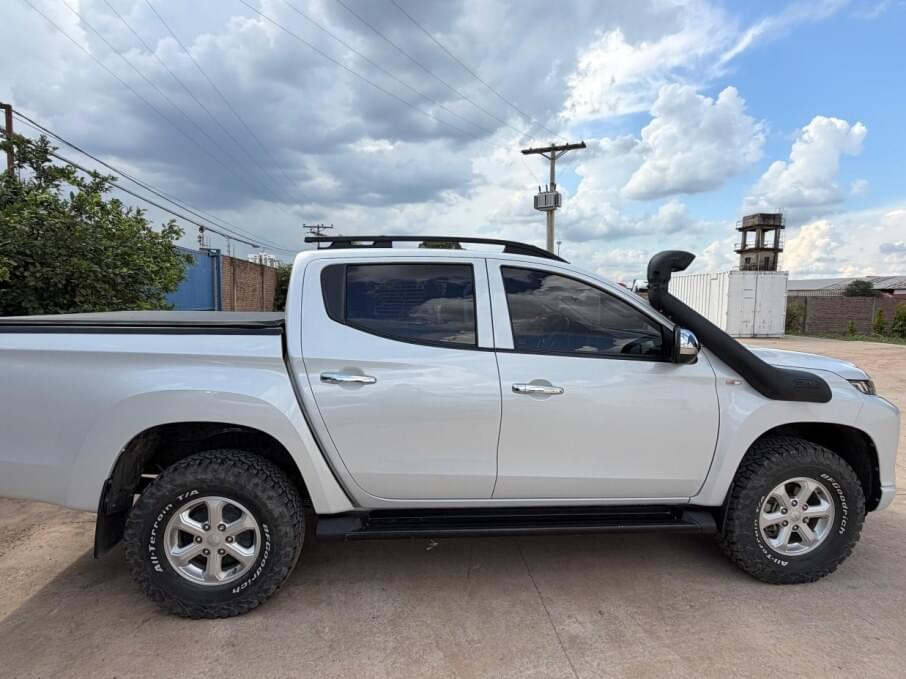 MITSUBISHI TRITON 2024 32.600 Kms.