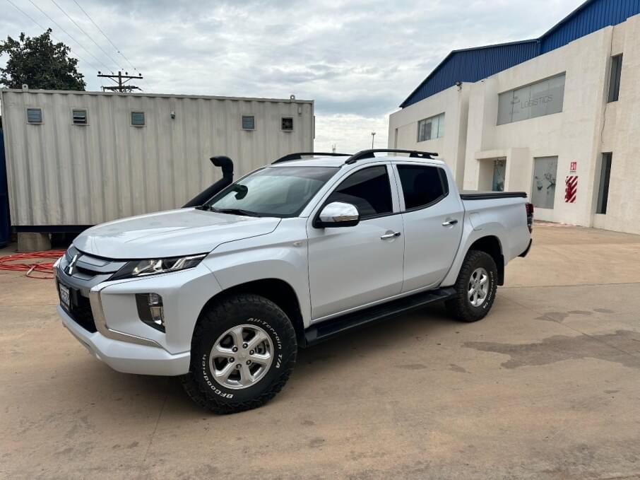 MITSUBISHI TRITON 2024 32.600 Kms.
