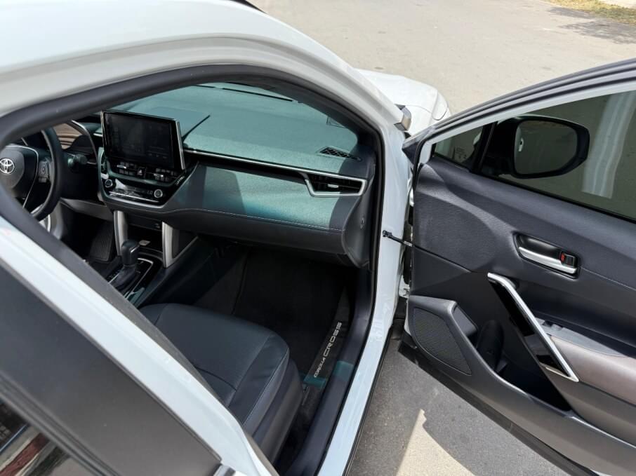 TOYOTA COROLLA 2025 15.500 Kms.