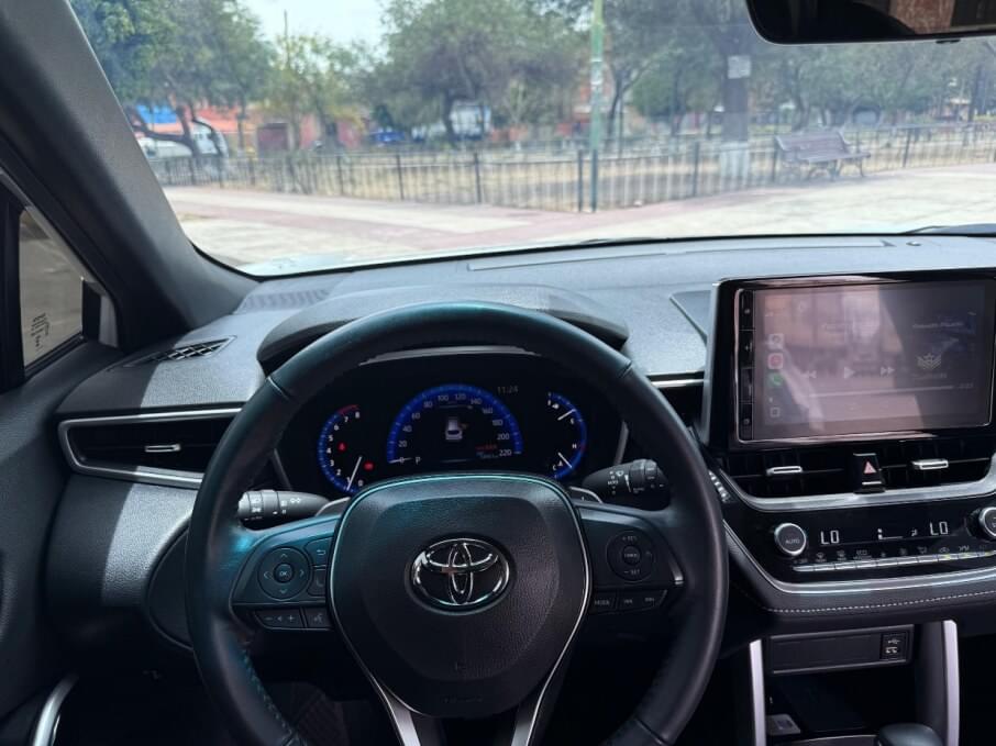 TOYOTA COROLLA 2025 15.500 Kms.