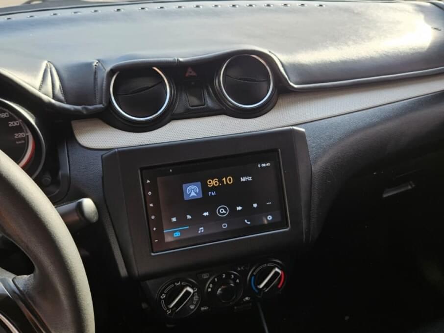 SUZUKI SWIFT 2020 64.000 Kms.