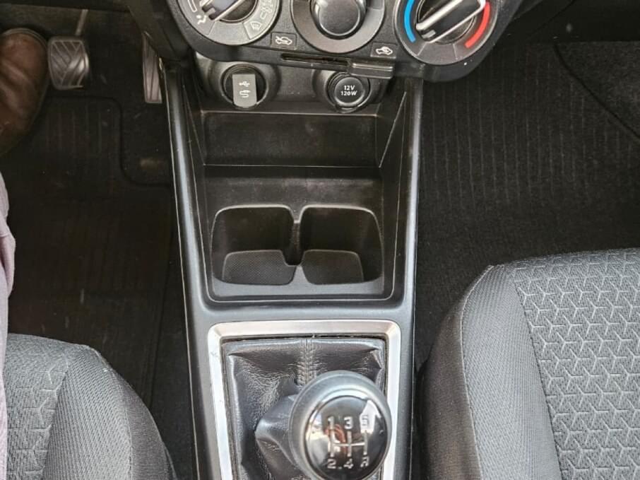 SUZUKI SWIFT 2020 64.000 Kms.