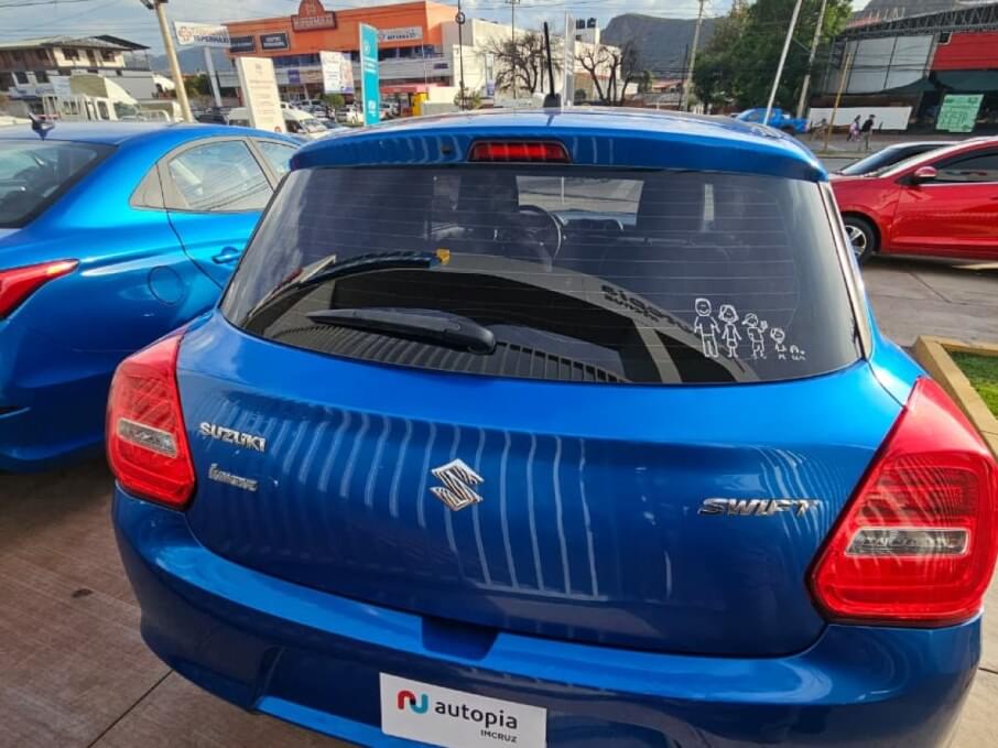SUZUKI SWIFT 2020 64.000 Kms.