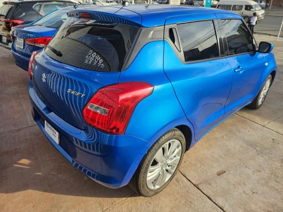 SUZUKI SWIFT 2020 64.000 Kms.