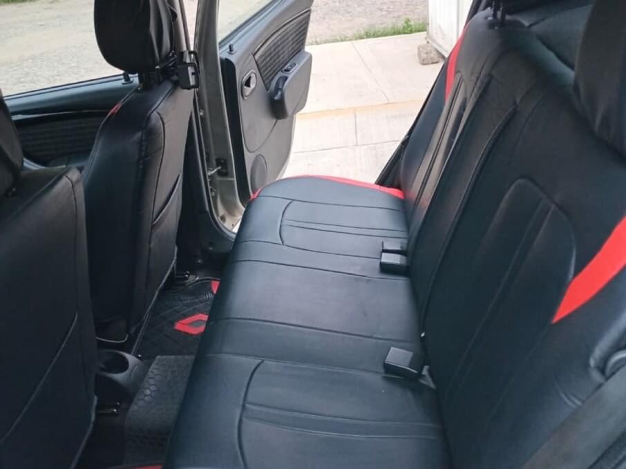 RENAULT SANDERO 2013 135.500 Kms.