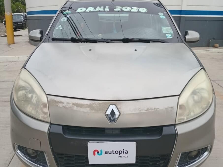 RENAULT SANDERO 2013 135.500 Kms.