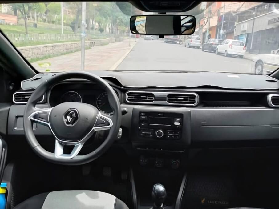 RENAULT DUSTER 2023 40.000 Kms.