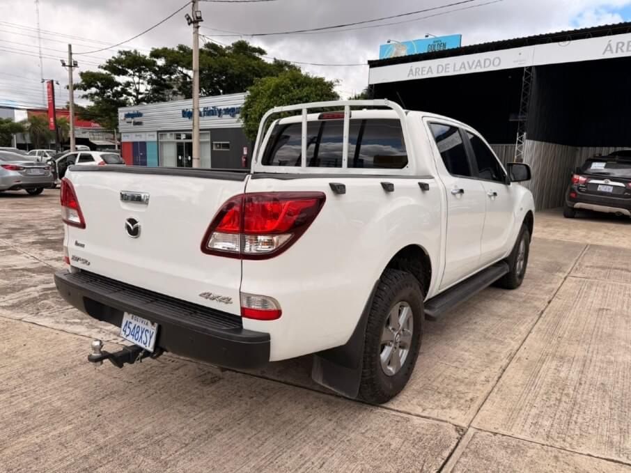 MAZDA BT-50 2018 113.043 Kms.