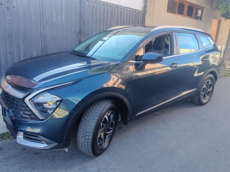 KIA SPORTAGE 2024 44.300 Kms.