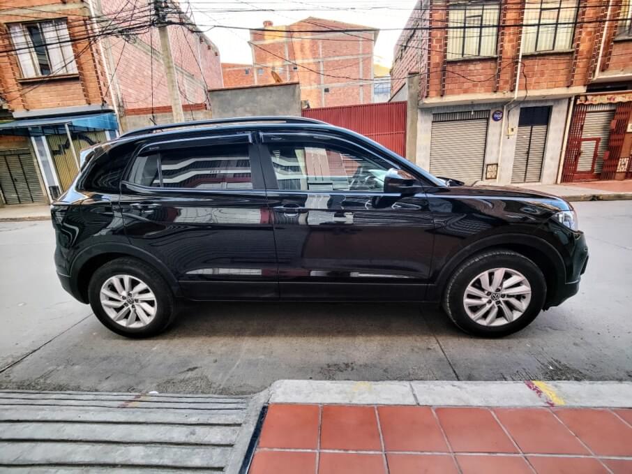 VOLKSWAGEN T-CROSS 2021 44.000 Kms.