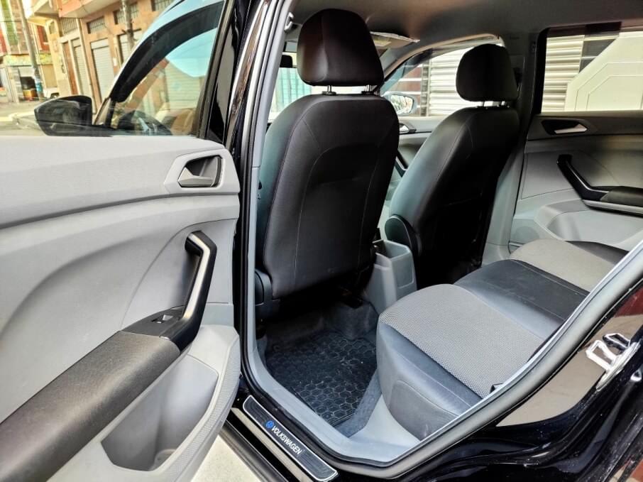 VOLKSWAGEN T-CROSS 2021 44.000 Kms.