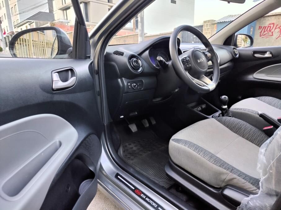 KIA SOLUTO 2025 1.000 Kms.