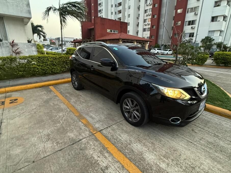 NISSAN QASHQAI 2016 85.050 Kms.