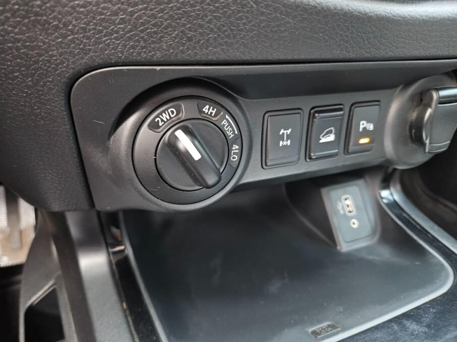 NISSAN FRONTIER 2021 46.000 Kms.