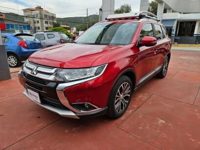 MITSUBISHI OUTLANDER 2018 94.400 Kms.