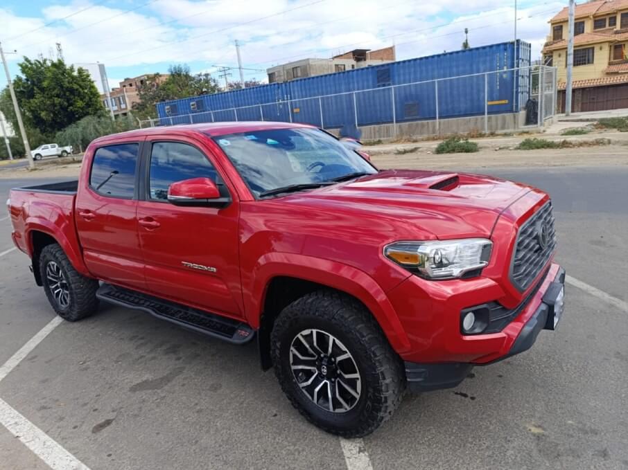 TOYOTA TACOMA 2020 31.000 Kms.