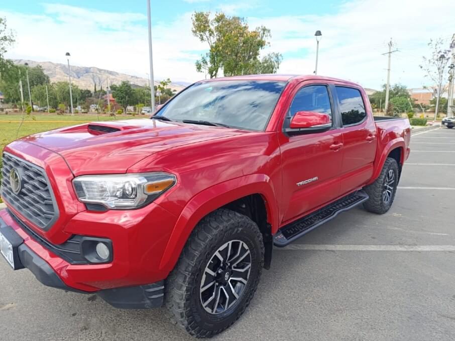 TOYOTA TACOMA 2020 31.000 Kms.