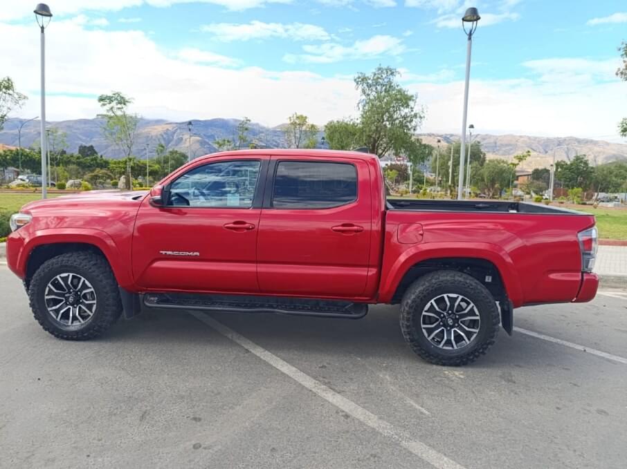 TOYOTA TACOMA 2020 31.000 Kms.
