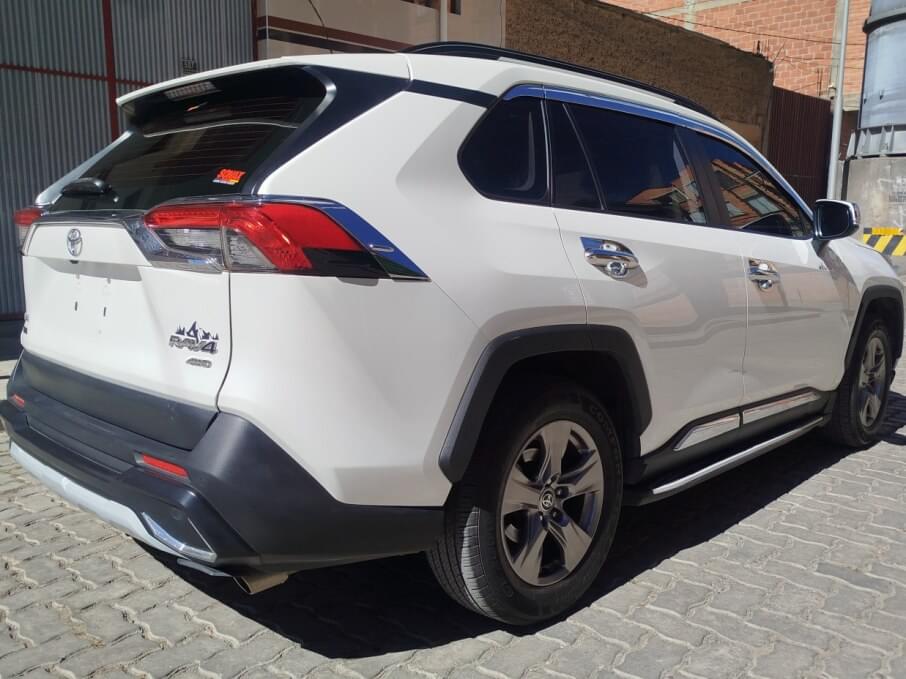 TOYOTA RAV4 2023 22.520 Kms.